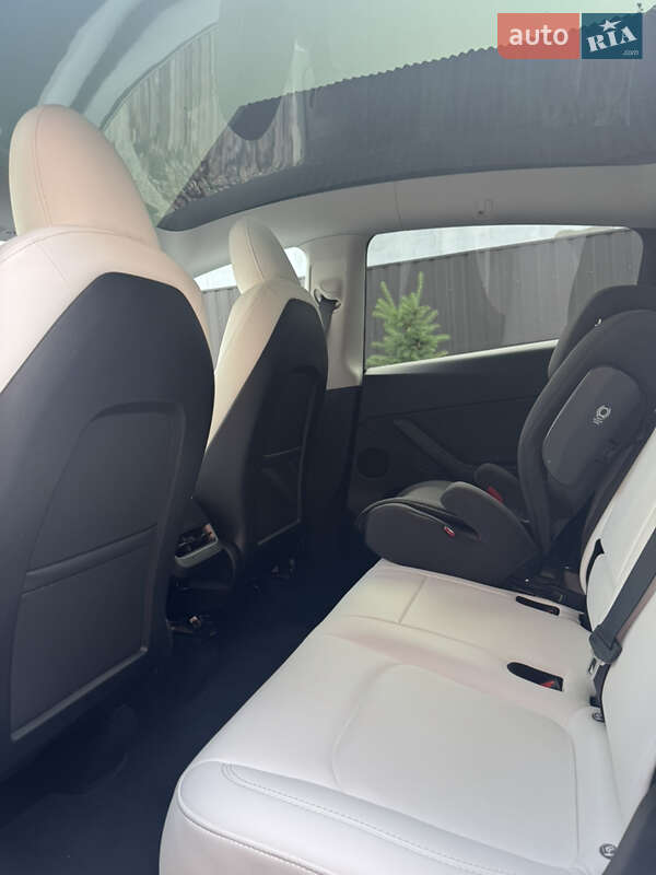 Внедорожник / Кроссовер Tesla Model Y 2023 в Запорожье