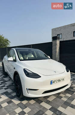Позашляховик / Кросовер Tesla Model Y 2023 в 