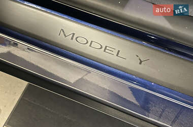 Внедорожник / Кроссовер Tesla Model Y 2023 в 