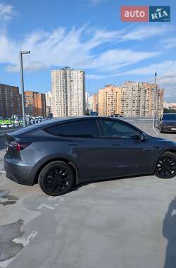 Внедорожник / Кроссовер Tesla Model Y 2022 в 