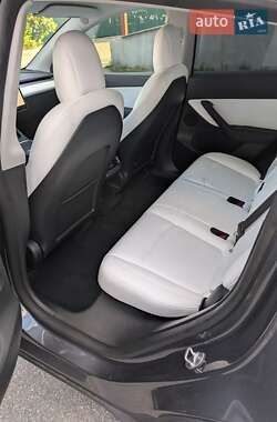Внедорожник / Кроссовер Tesla Model Y 2022 в 