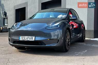Позашляховик / Кросовер Tesla Model Y 2023 в 