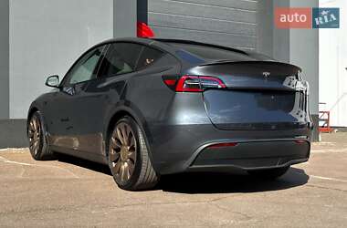 Позашляховик / Кросовер Tesla Model Y 2023 в 