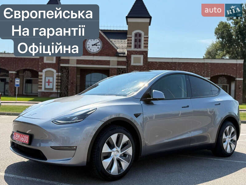 Tesla Model Y 2023