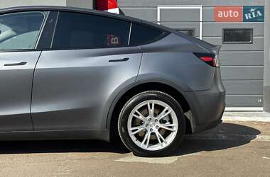 Внедорожник / Кроссовер Tesla Model Y 2023 в 