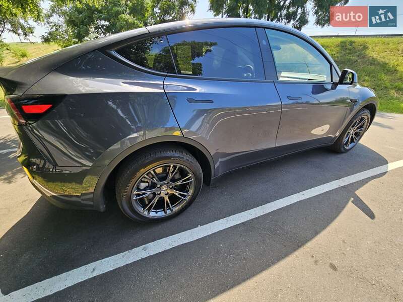 Внедорожник / Кроссовер Tesla Model Y 2023 в Киеве фото 22 Внедорожник / Кроссовер Tesla Model Y 2023 в Киеве