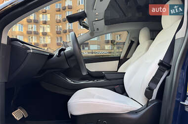 Внедорожник / Кроссовер Tesla Model Y 2020 в 