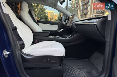 Внедорожник / Кроссовер Tesla Model Y 2020 в 