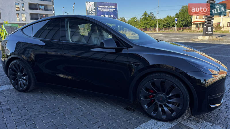 Внедорожник / Кроссовер Tesla Model Y 2021 в Хусте