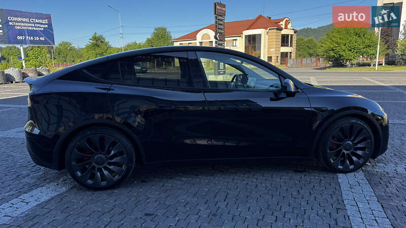 Внедорожник / Кроссовер Tesla Model Y 2021 в Хусте