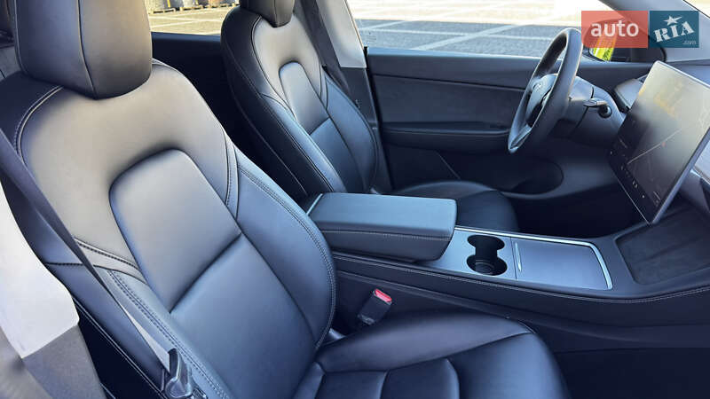 Внедорожник / Кроссовер Tesla Model Y 2021 в Хусте