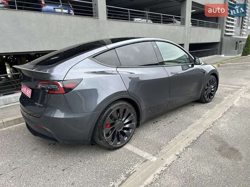Внедорожник / Кроссовер Tesla Model Y 2022 в Львове