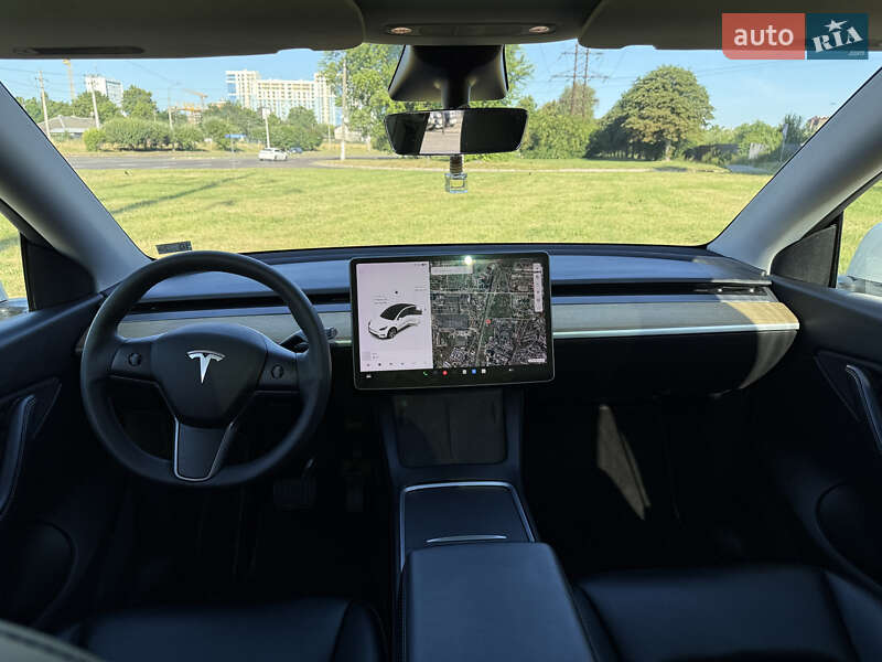 Внедорожник / Кроссовер Tesla Model Y 2021 в Львове