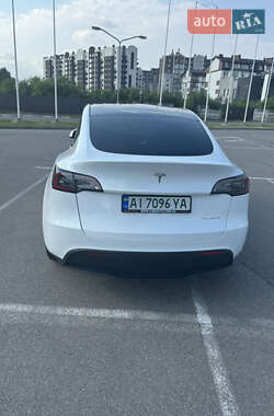 Внедорожник / Кроссовер Tesla Model Y 2023 в 