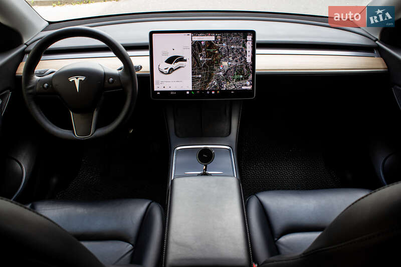 Внедорожник / Кроссовер Tesla Model Y 2021 в Львове