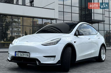 Внедорожник / Кроссовер Tesla Model Y 2022 в 