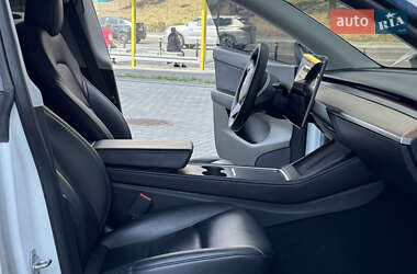 Внедорожник / Кроссовер Tesla Model Y 2022 в 