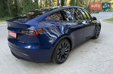 Внедорожник / Кроссовер Tesla Model Y 2023 в 