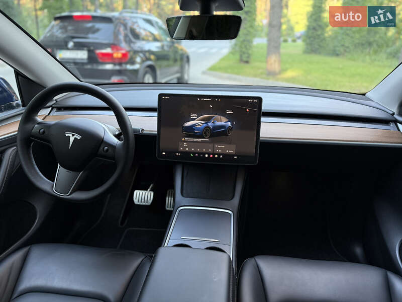 Внедорожник / Кроссовер Tesla Model Y 2023 в Львове