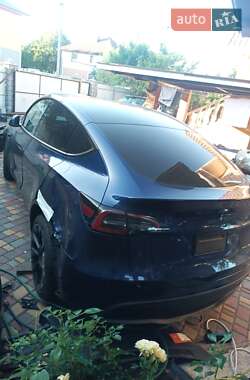 Позашляховик / Кросовер Tesla Model Y 2023 в 