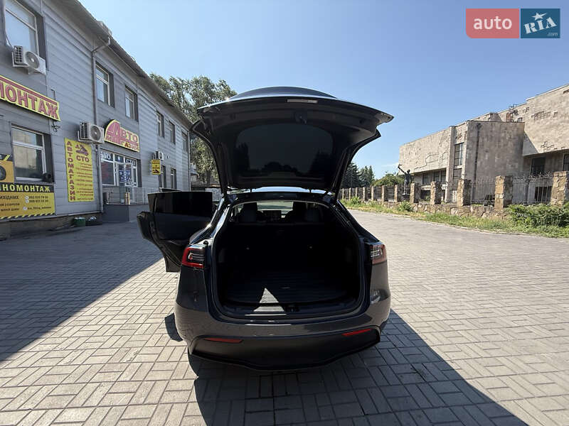 Внедорожник / Кроссовер Tesla Model Y 2021 в Днепре