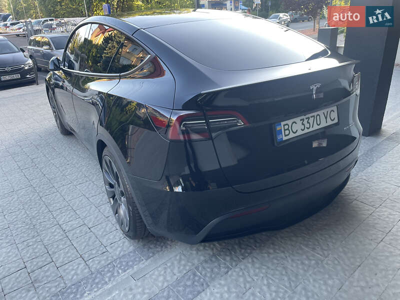 Позашляховик / Кросовер Tesla Model Y 2021 в Львові