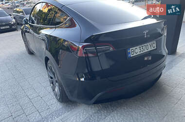 Внедорожник / Кроссовер Tesla Model Y 2021 в 