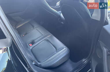 Внедорожник / Кроссовер Tesla Model Y 2021 в 