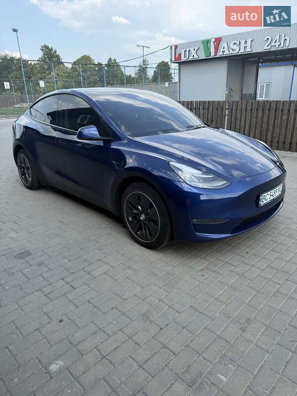 Позашляховик / Кросовер Tesla Model Y 2021 в Львові