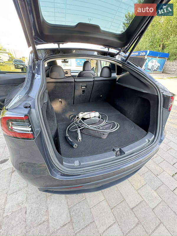 Позашляховик / Кросовер Tesla Model Y 2023 в Львові