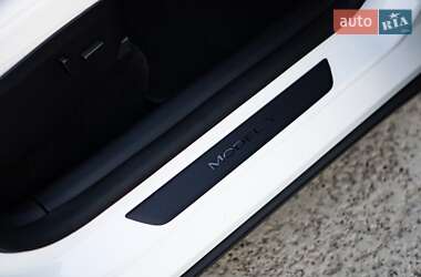 Внедорожник / Кроссовер Tesla Model Y 2024 в 