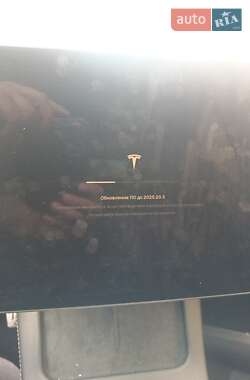 Позашляховик / Кросовер Tesla Model Y 2023 в 