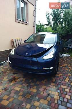 Позашляховик / Кросовер Tesla Model Y 2023 в 
