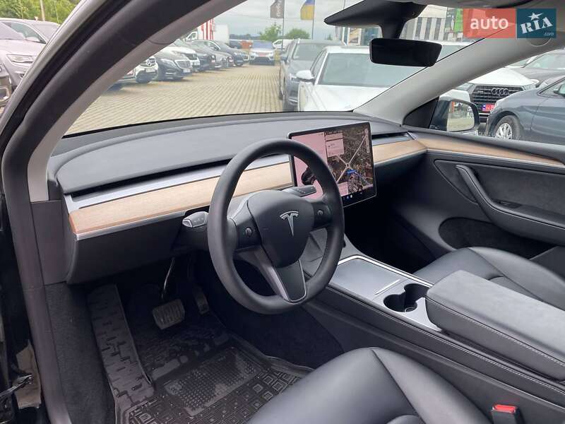 Позашляховик / Кросовер Tesla Model Y 2023 в Львові