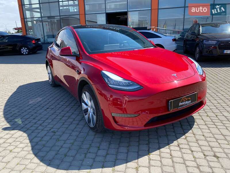 Tesla Model Y 2020