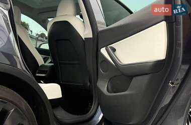 Позашляховик / Кросовер Tesla Model Y 2022 в 