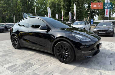 Позашляховик / Кросовер Tesla Model Y 2021 в 