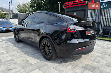 Позашляховик / Кросовер Tesla Model Y 2021 в 