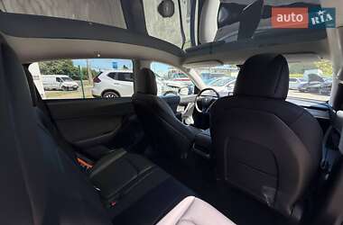 Позашляховик / Кросовер Tesla Model Y 2021 в 