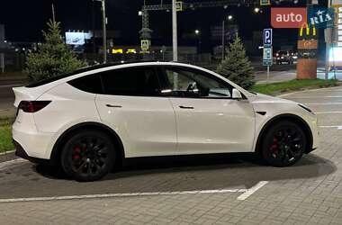 Внедорожник / Кроссовер Tesla Model Y 2022 в 