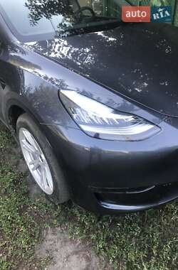 Позашляховик / Кросовер Tesla Model Y 2023 в 
