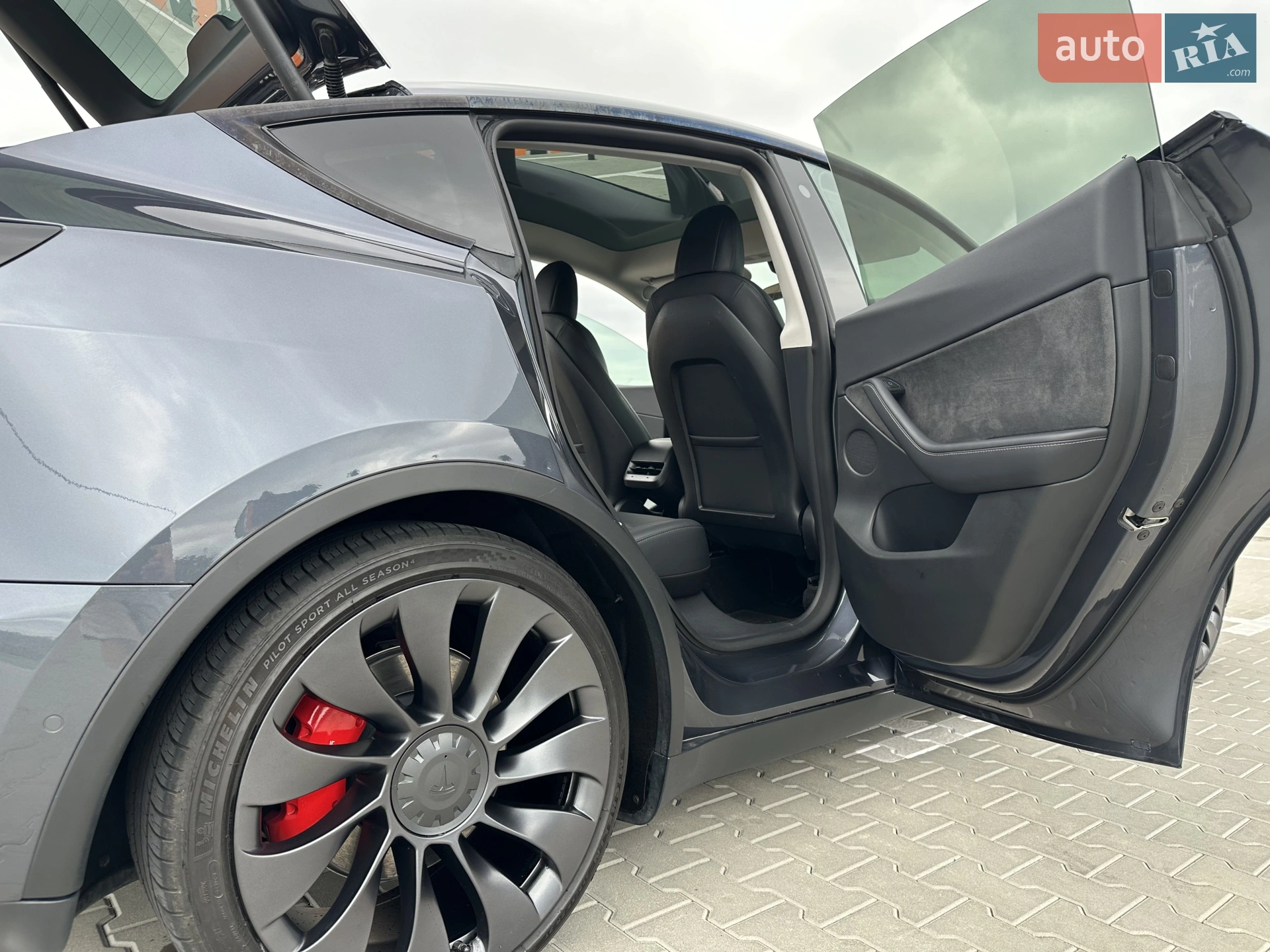 2022 Tesla Model Y - мініатюра 31