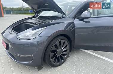 Позашляховик / Кросовер Tesla Model Y 2022 в 