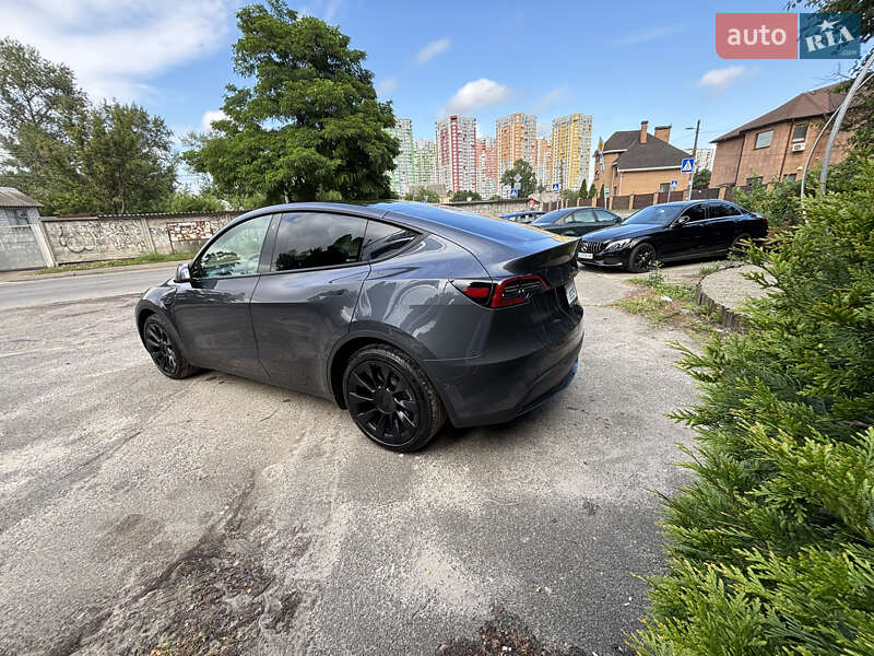 Позашляховик / Кросовер Tesla Model Y 2022 в Києві