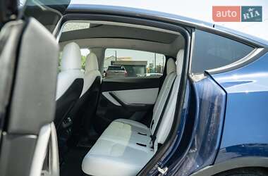 Позашляховик / Кросовер Tesla Model Y 2021 в 