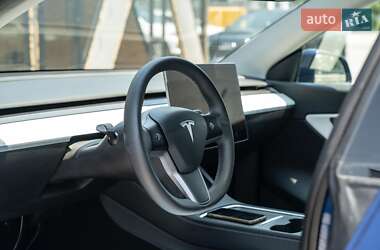 Позашляховик / Кросовер Tesla Model Y 2021 в 