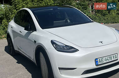 Позашляховик / Кросовер Tesla Model Y 2021 в 