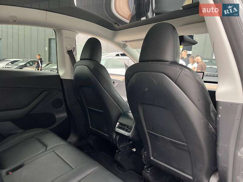 Позашляховик / Кросовер Tesla Model Y 2024 в Львові