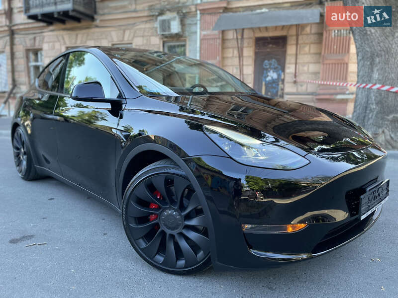 Внедорожник / Кроссовер Tesla Model Y 2024 в Одессе