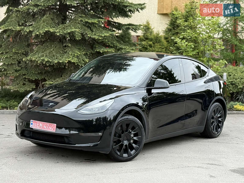 Tesla Model Y 2023